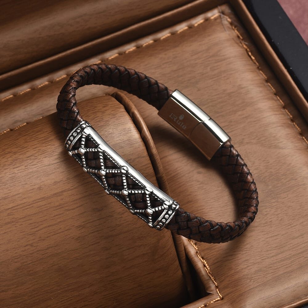 Native Tradition Leather Bracelet